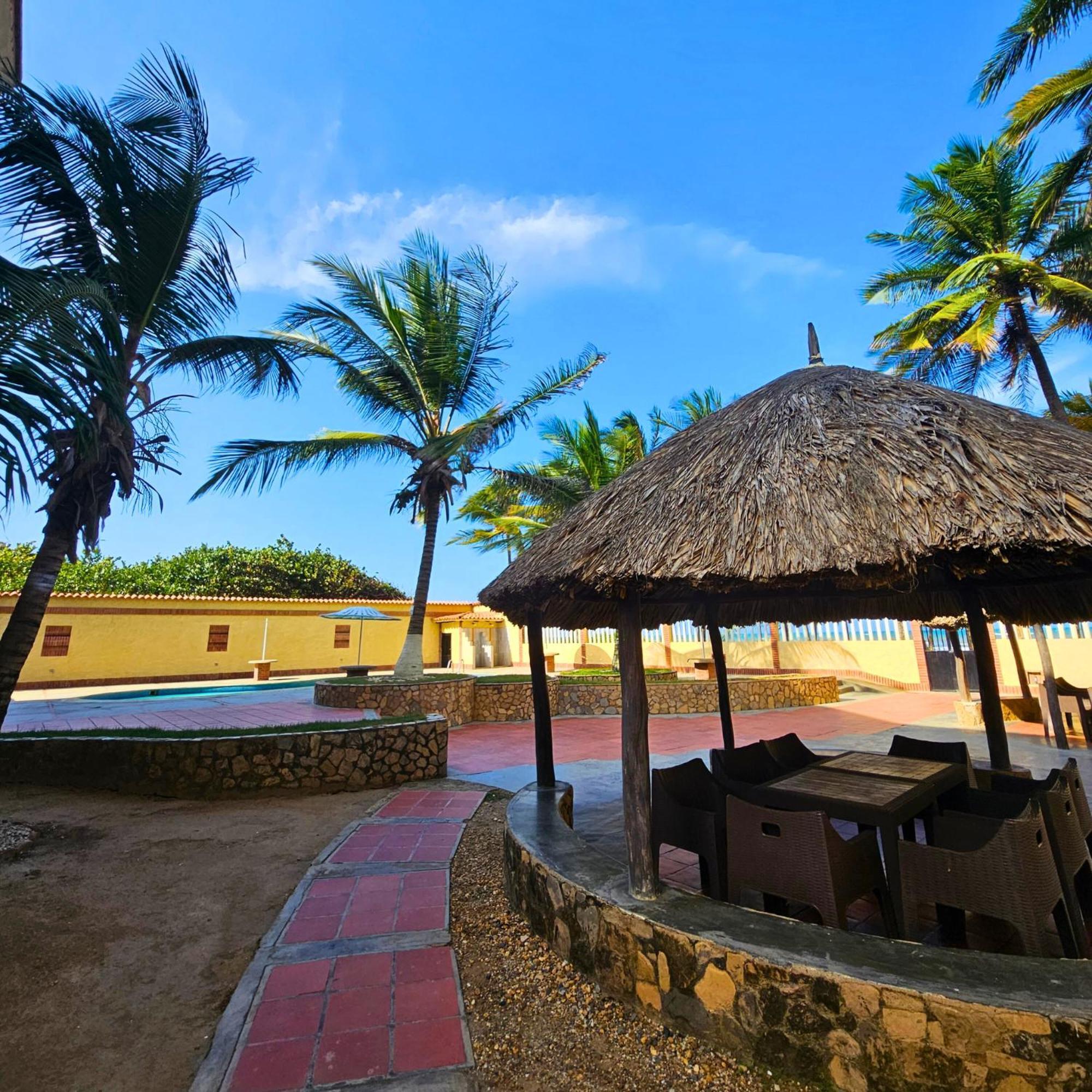 Tucacas, Frente Al Mar, Vista 180 Grados, Piscina Y Playa Privada Apartment Exterior photo